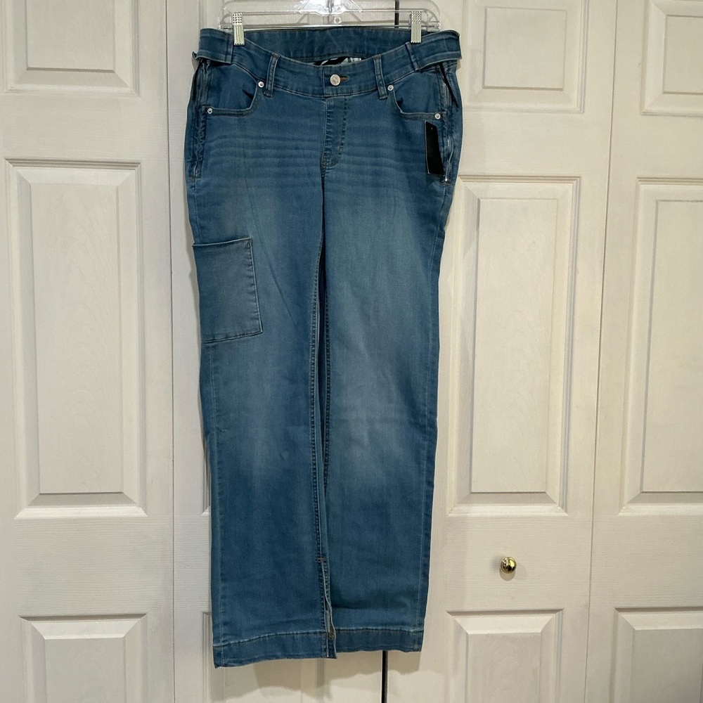🌷 NWT D&CO Blue Denim Bootcut Jeans Leg Opening Slits Side Zipper Side Pocket 8